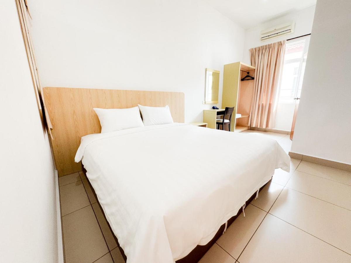 Hotel Sunflower - Hls Malacca Exterior photo