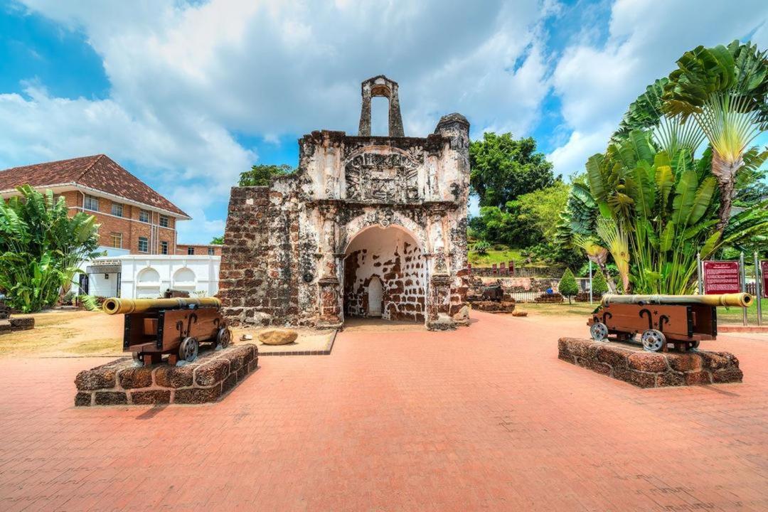 Hotel Sunflower - Hls Malacca Exterior photo