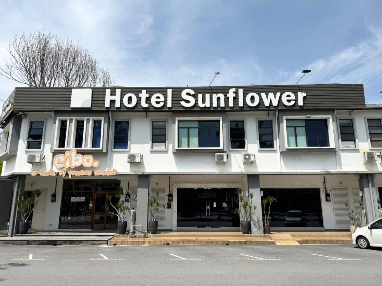 Hotel Sunflower - Hls Malacca Exterior photo