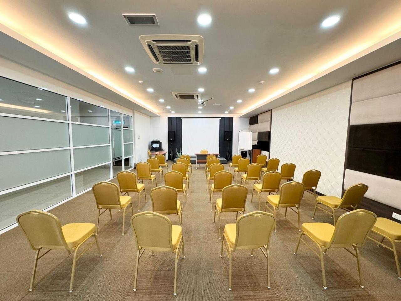 Hotel Sunflower - Hls Malacca Exterior photo