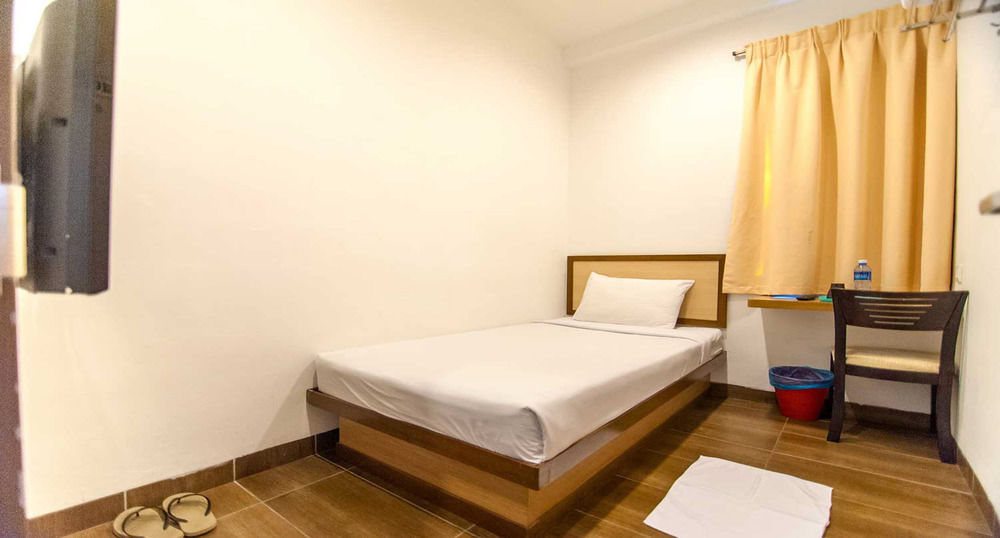 Hotel Sunflower - Hls Malacca Exterior photo